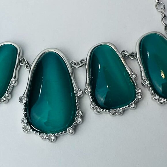 Paparazzi Silver Teal Gem Statement Necklace Set • Chunky Bib Necklace - Picture 4 of 4